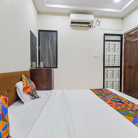 Fabexpress Devani Palace Ujjain Bagian luar foto